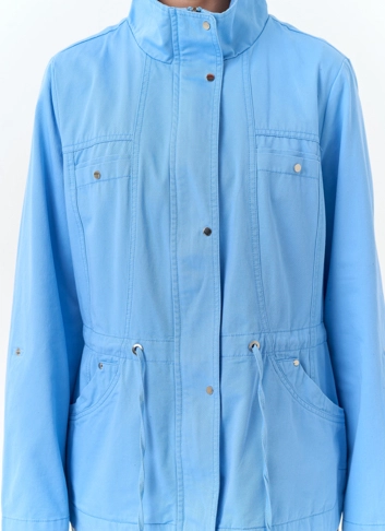Женская ветровка с воротником стойкой