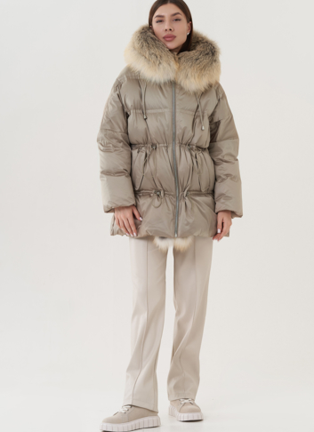 Пуховик женский с капюшоном 