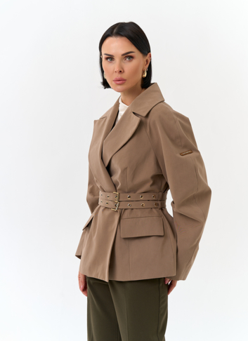 Женская куртка с объемными рукавами