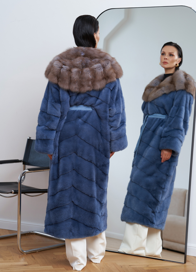 Длинная норковая шуба с капюшоном из меха куницы модель № 27568 универмаг малина