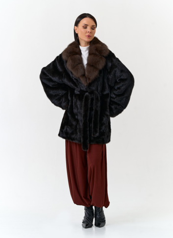 Шуба из меха норки с воротником из меха куницы