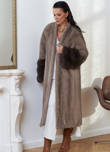 Шуба из меха скандинавской норки