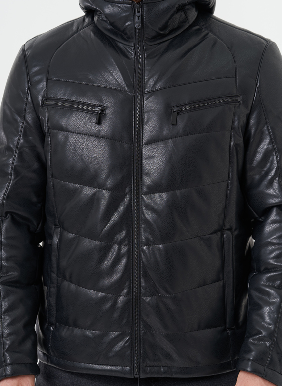 Утепленная куртка из эко кожи с капюшоном