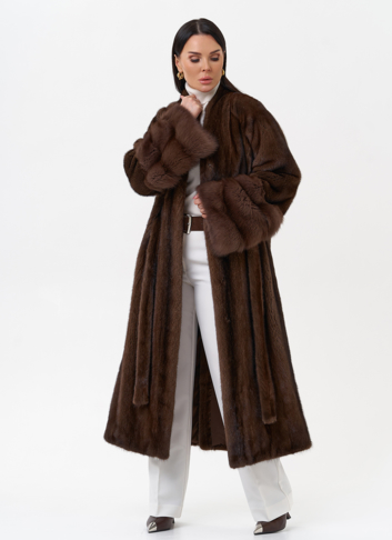 Шуба из скандинавской норки с куницей