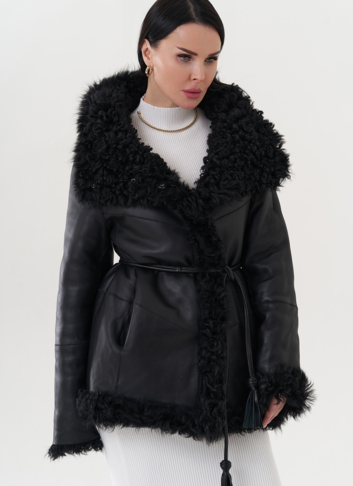 Двухсторонняя дубленка черного цвета