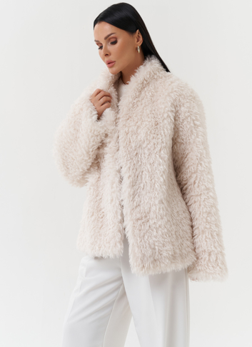 Шуба из эко меха под овчину