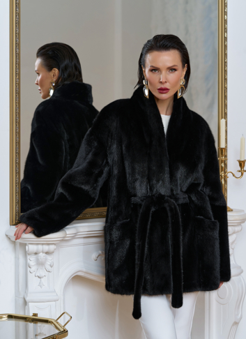 Шуба из меха норки с поясом