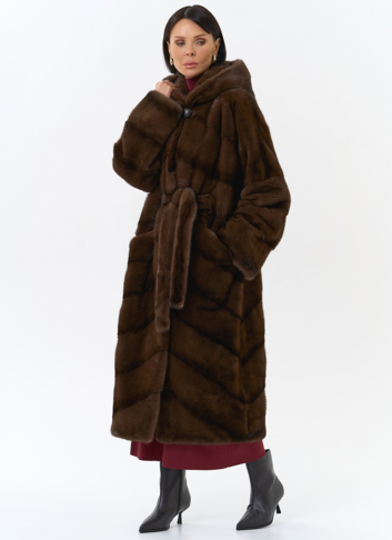 Шуба из меха норки с капюшоном