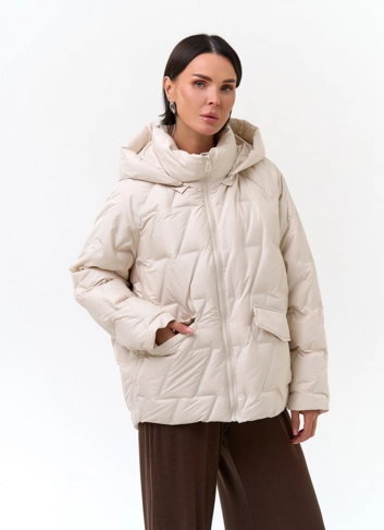 Женская куртка с капюшоном